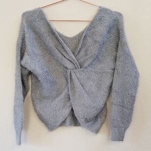 SADIE & SAGE Front Twist Sweater Size S